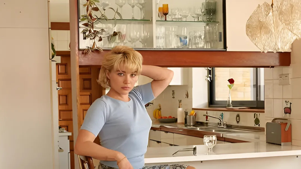 The Asymmetrical Bob