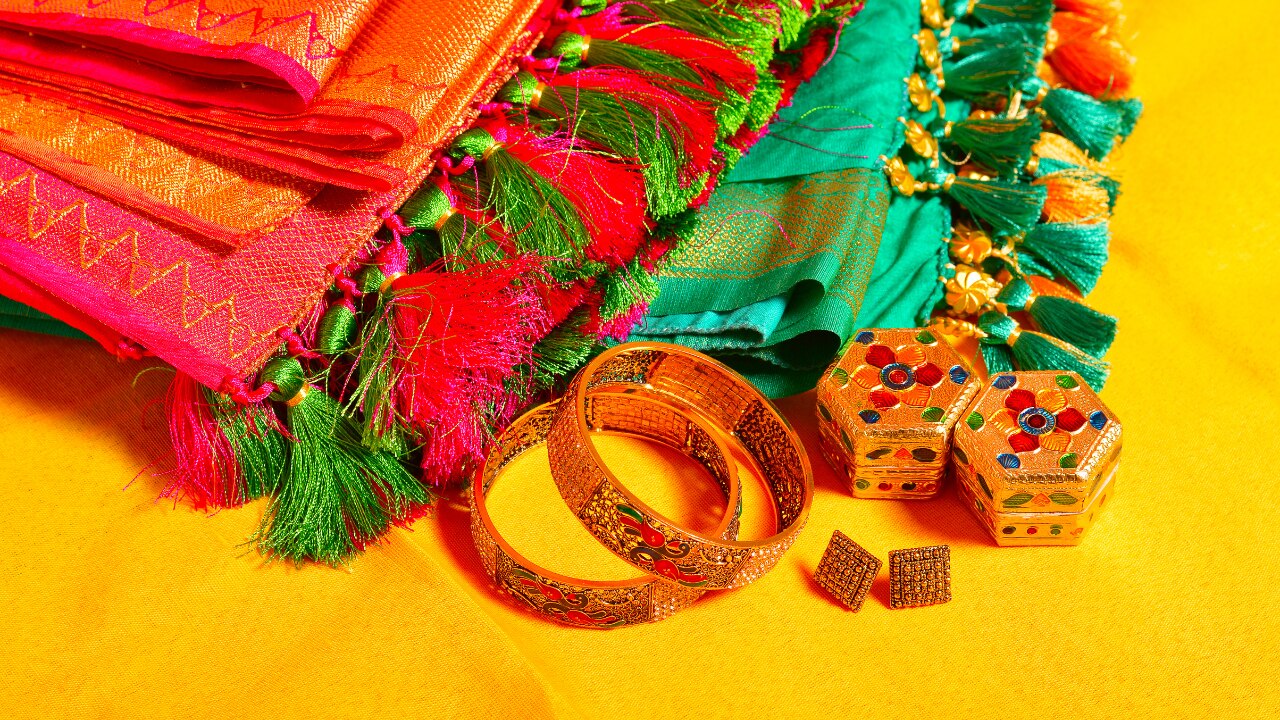 Complementary Accessories:
