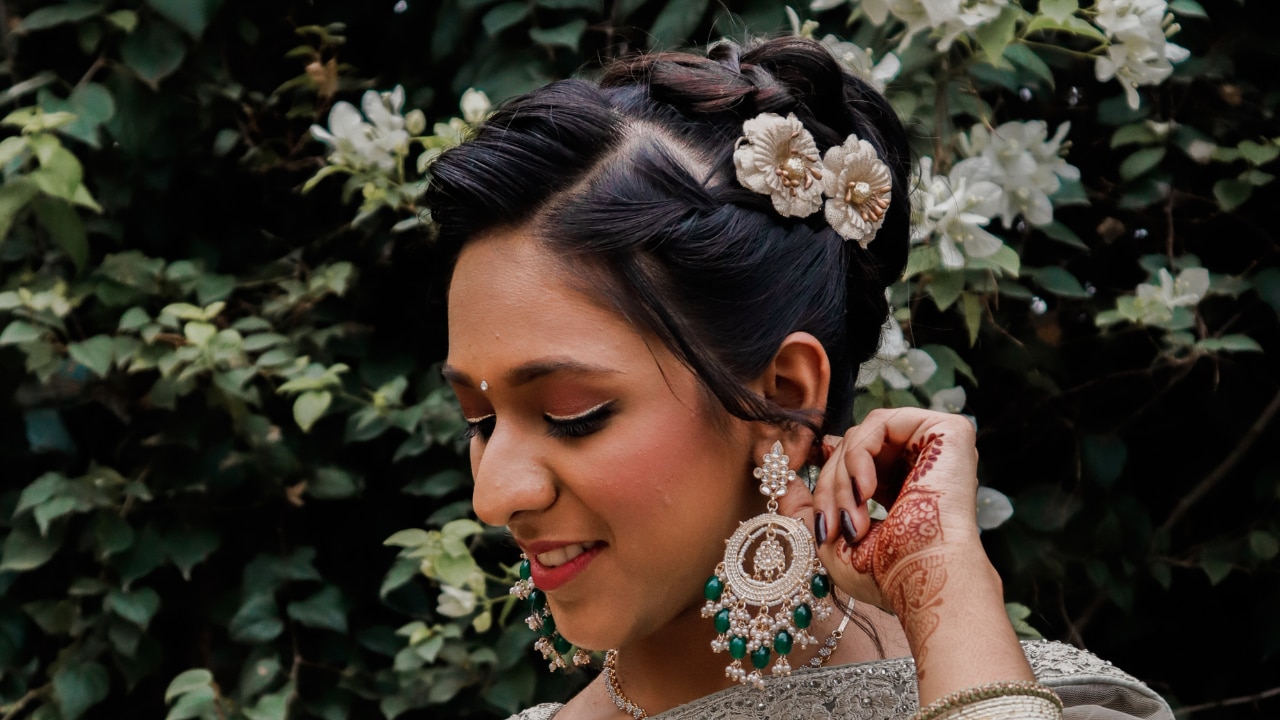 Reception Hairstyle for South Indian Bride: