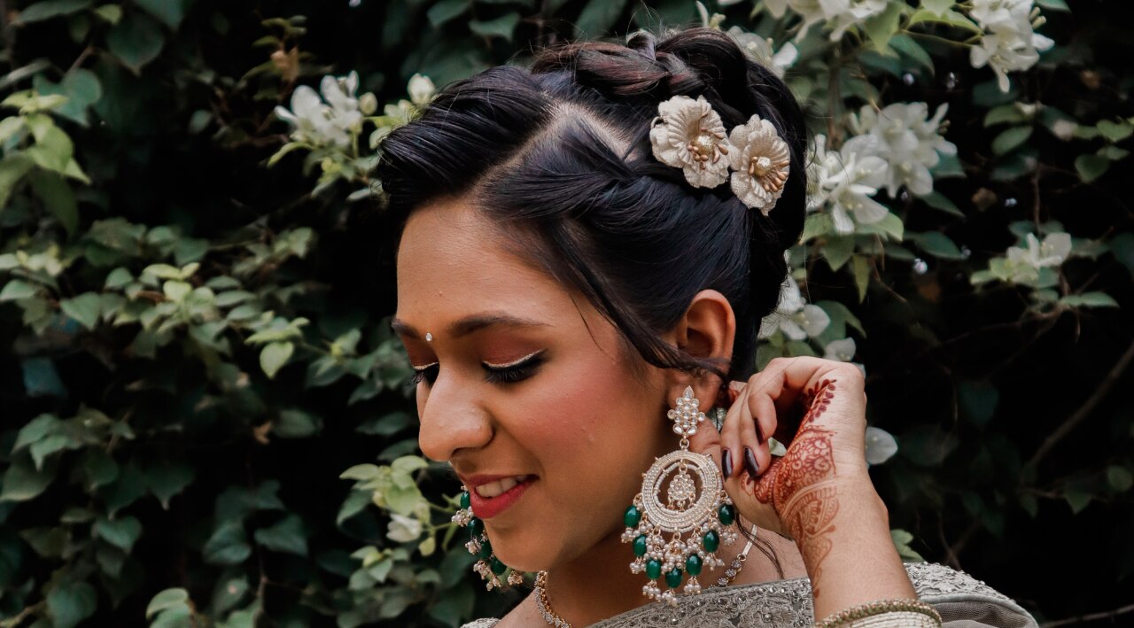 Reception Hairstyle for South Indian Bride: