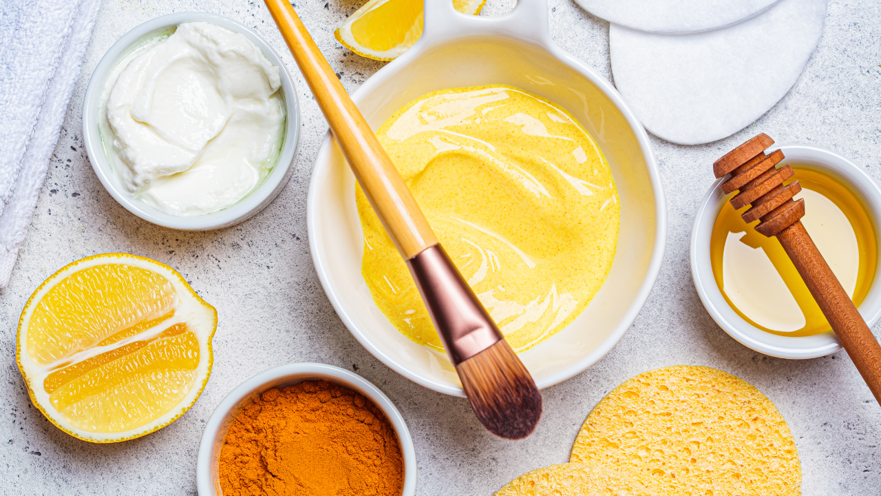 Uses of Honey for Skin Whitening (Brightening)
