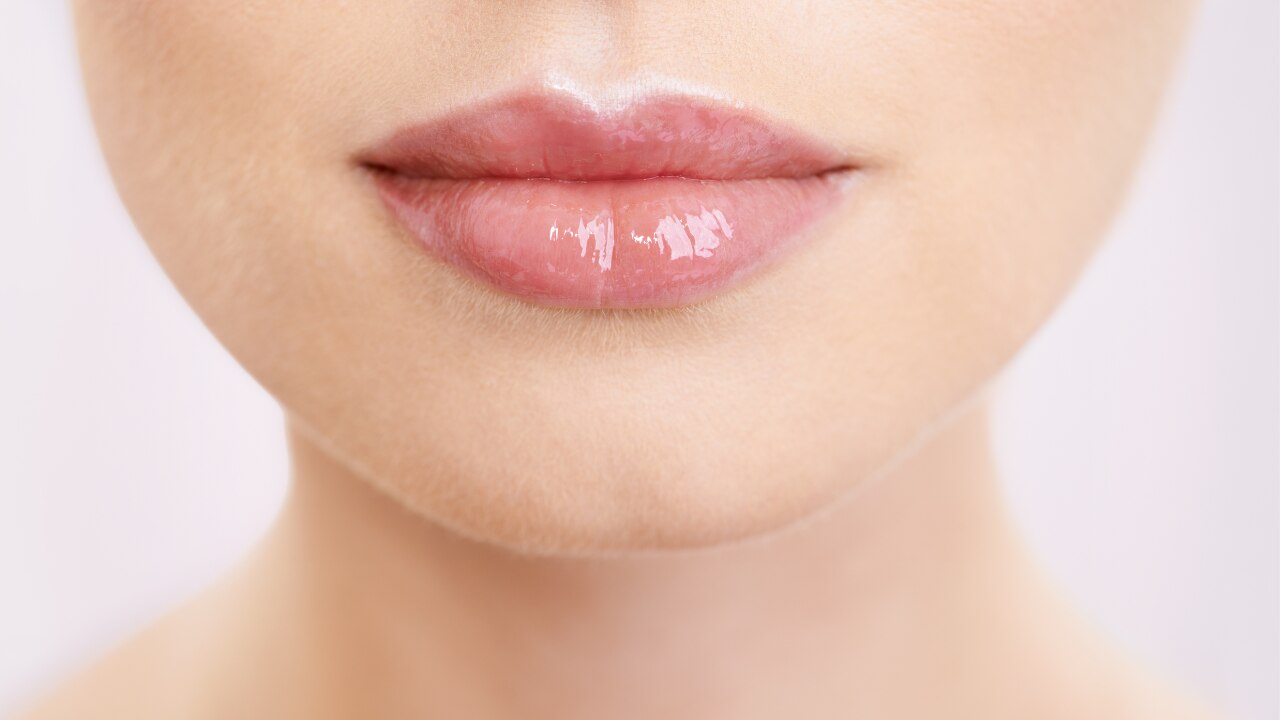Enhances the Natural Appearance of Lips: