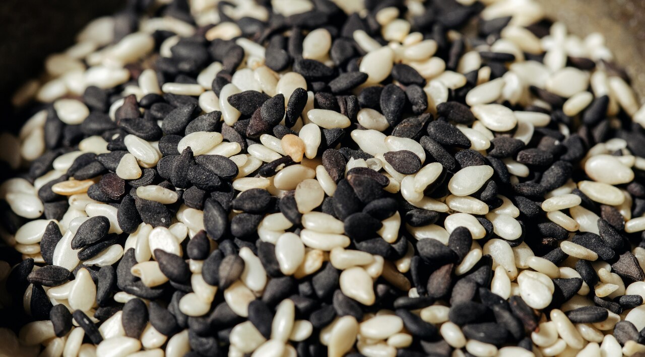 How Much & When to Consume Sesame Seeds