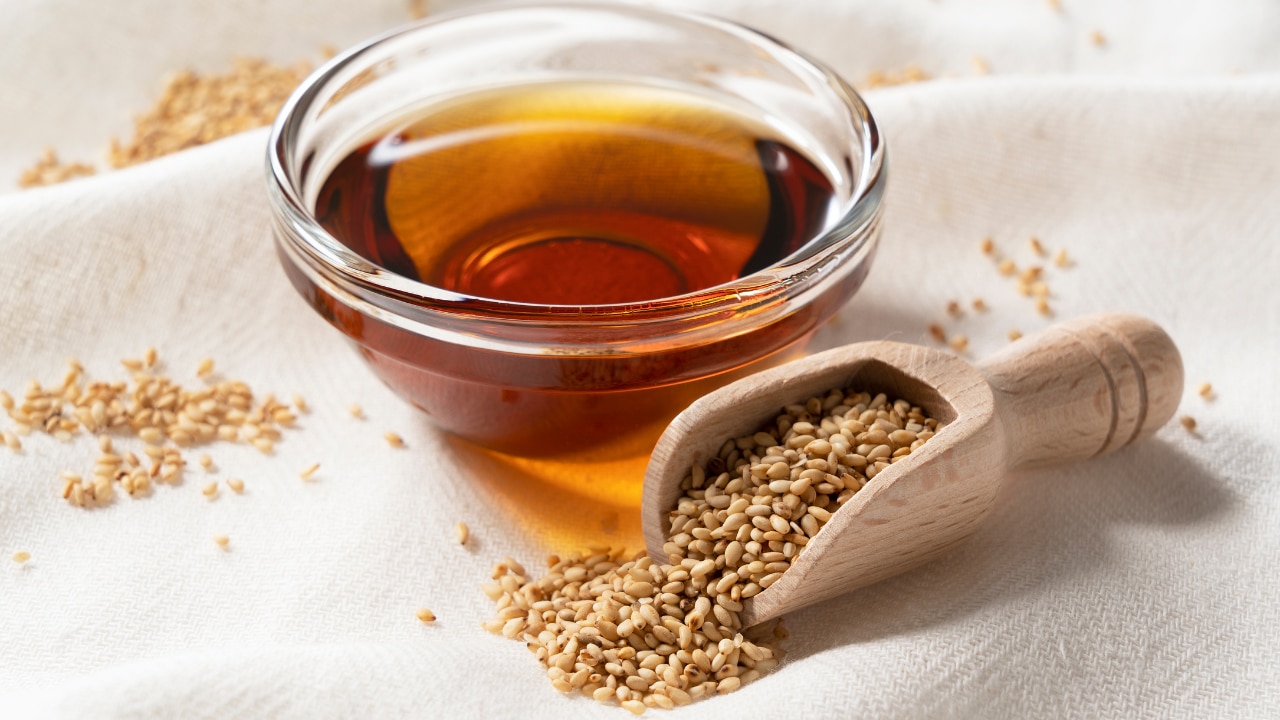 Sesame Oil Massage (Abhyanga):