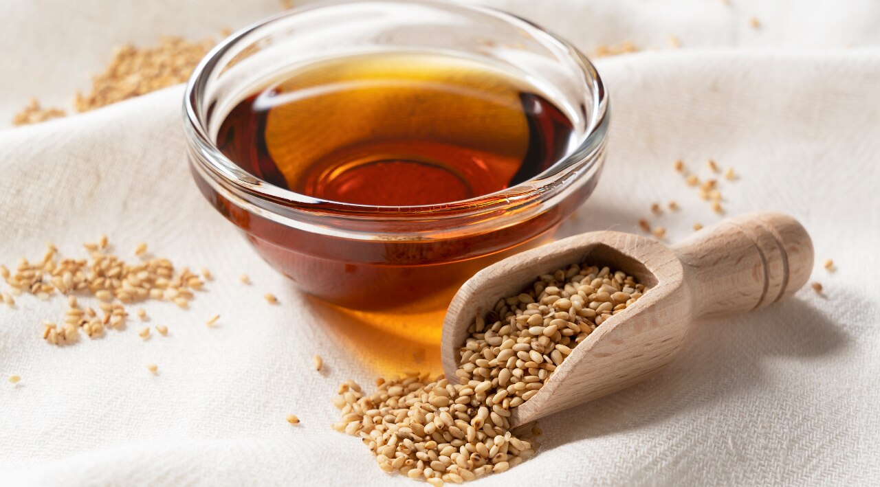Sesame Oil Massage (Abhyanga):