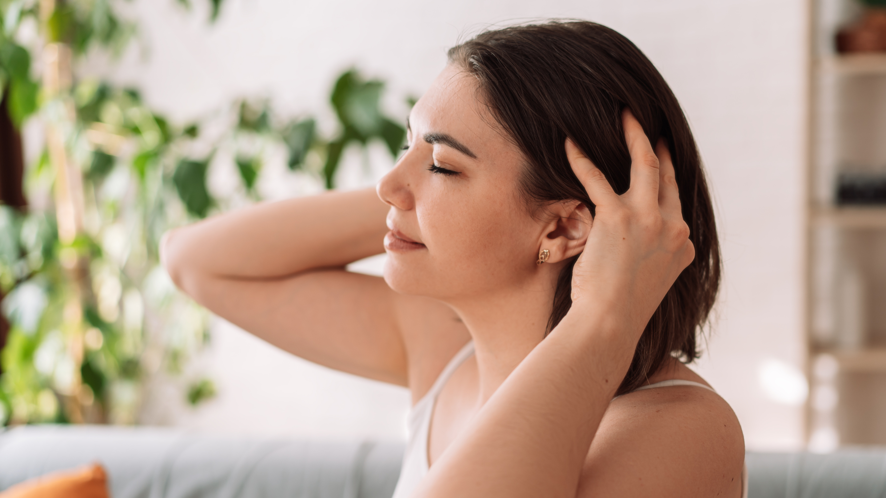 Uses of Coconut Oil for Hair