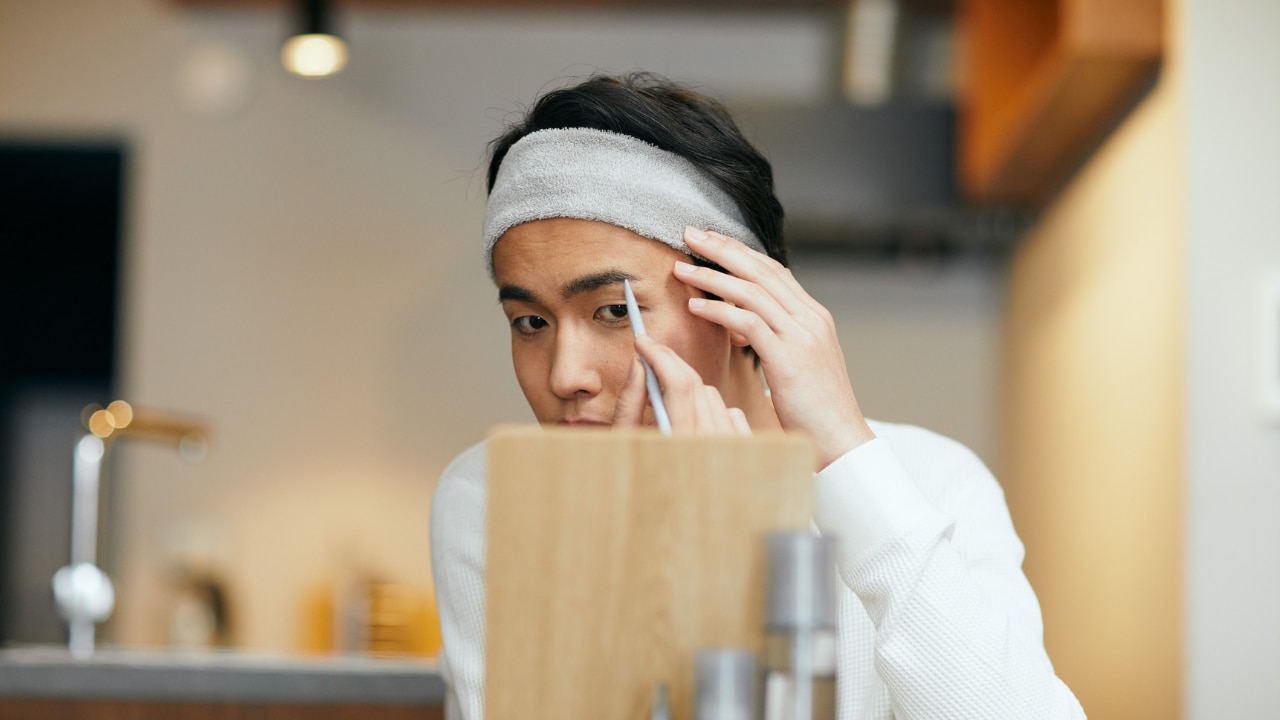 How to Draw Eyebrows with a Pencil – Basic Strokes