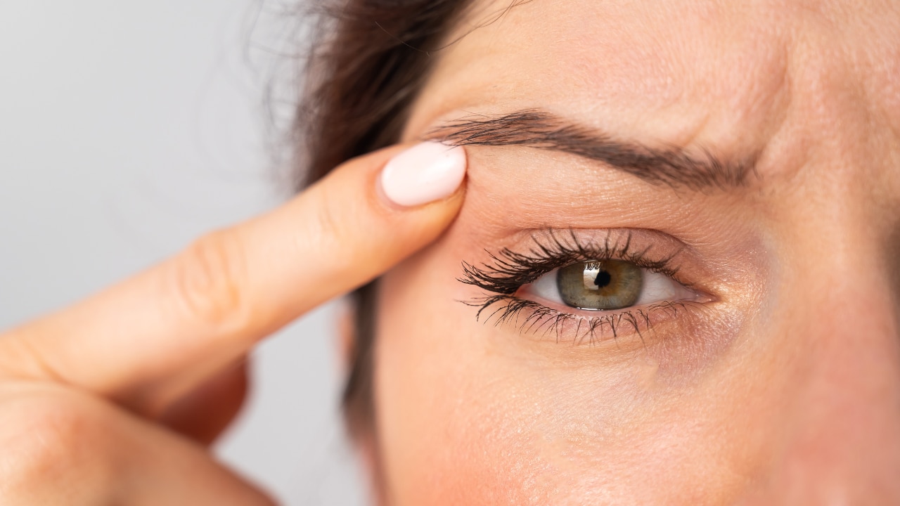 Combats Signs of Ageing: