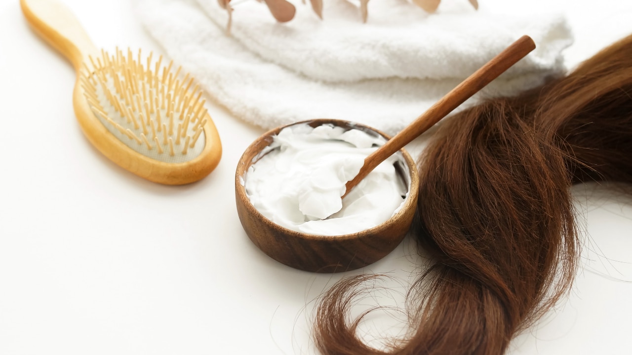 Daily Hair Care Routine to Prevent Dandruff