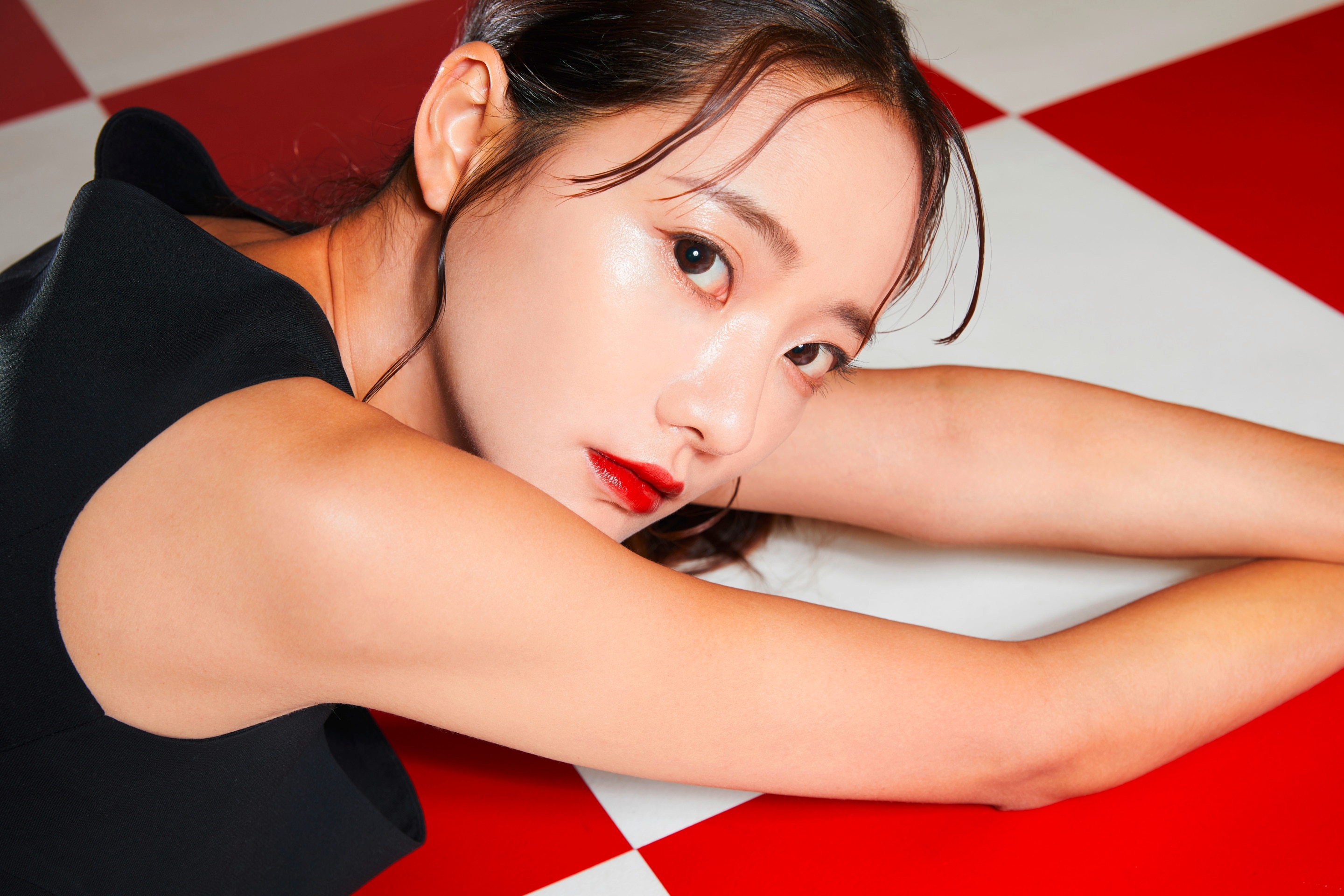 TikTok's Red Lips Theory: A Step-by-Step Guide