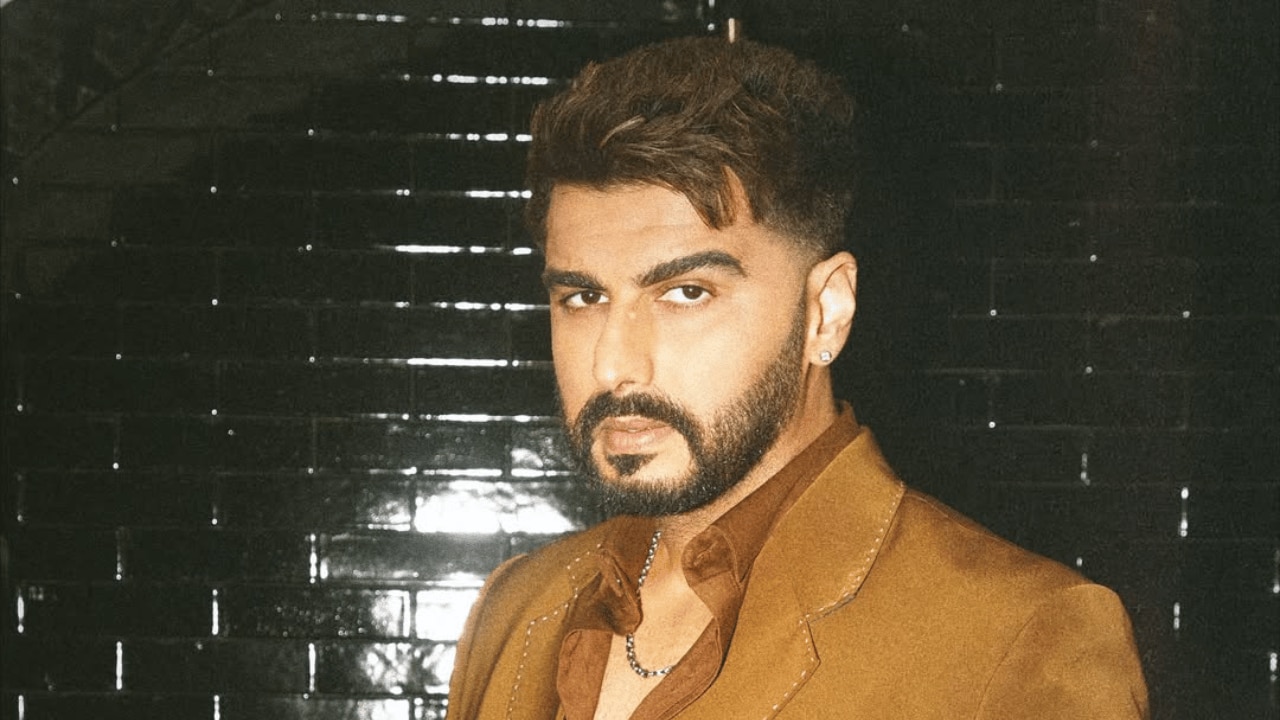 V Shape Hair Cut with Layers: