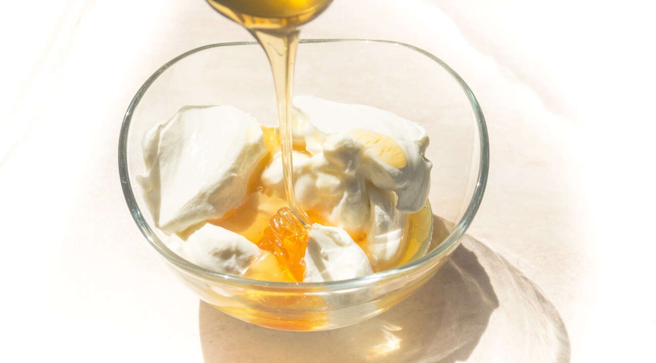 3. Yoghurt and Argan Oil Mask