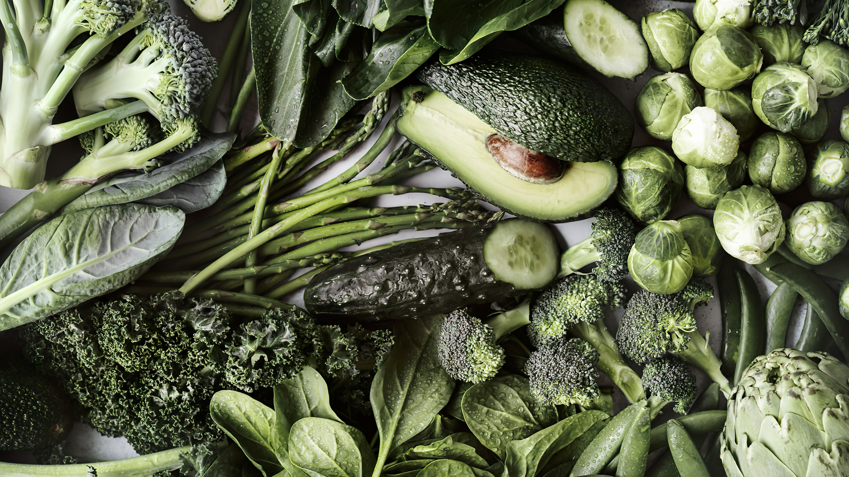 Leafy Green Vegetables (Spinach, Kale):