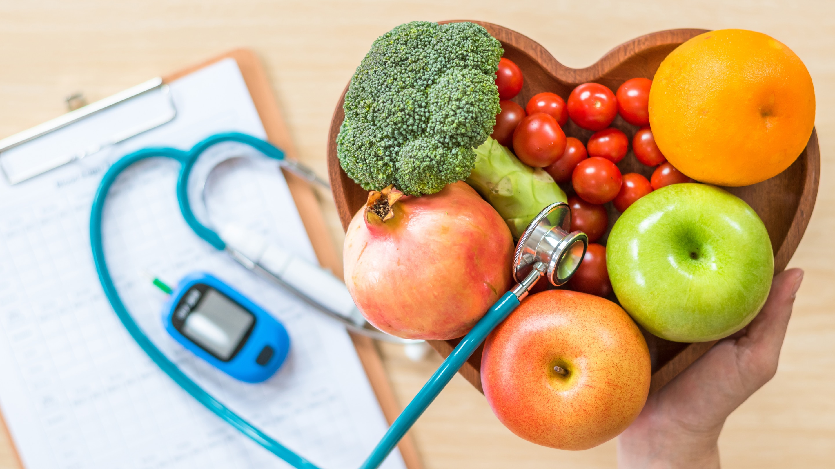 How Food Helps Reduce Cholesterol Levels Naturally