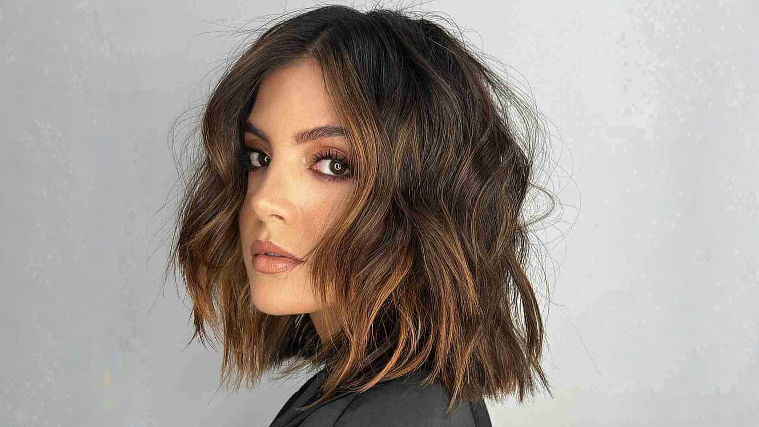 The Textured Lob (Long Bob):