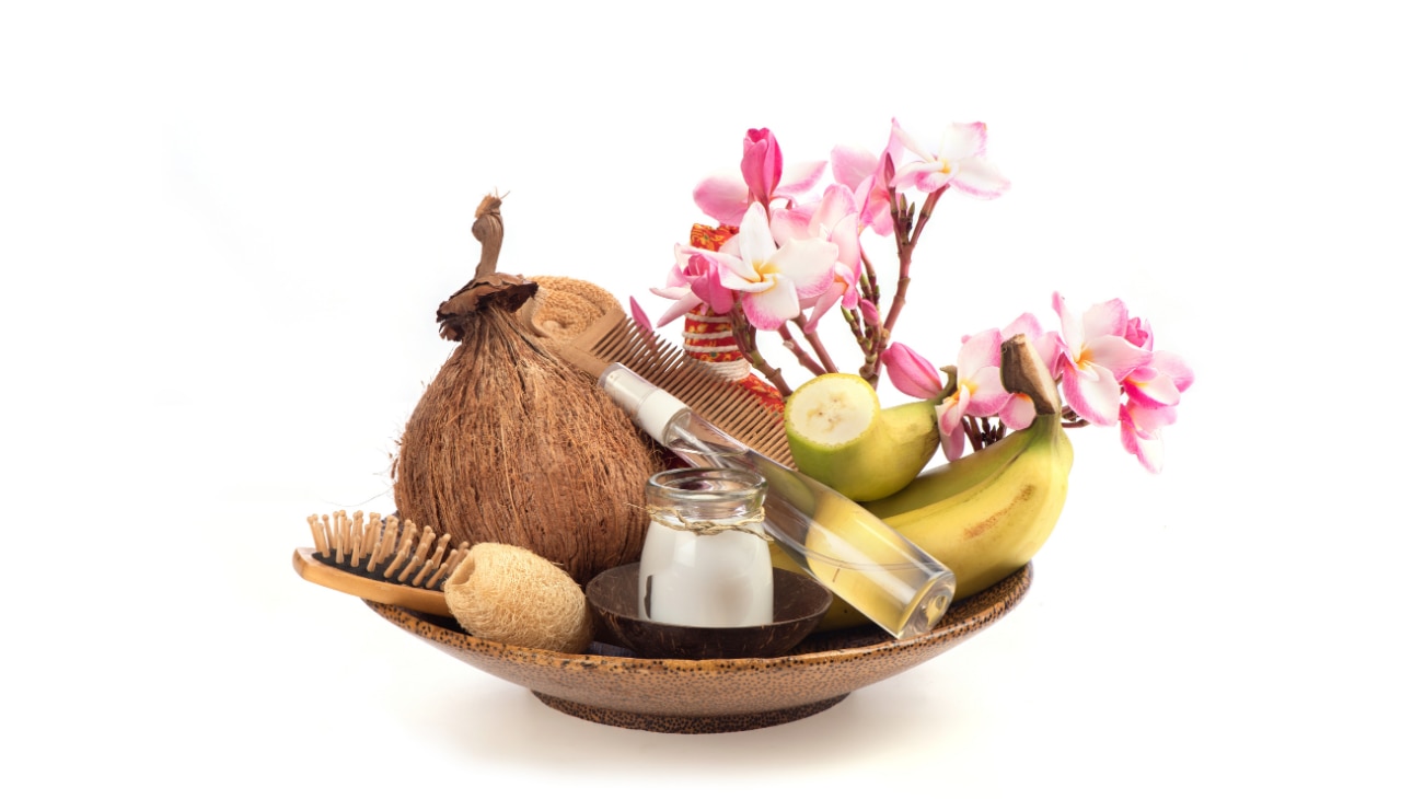 2. Banana and Coconut Oil Mask