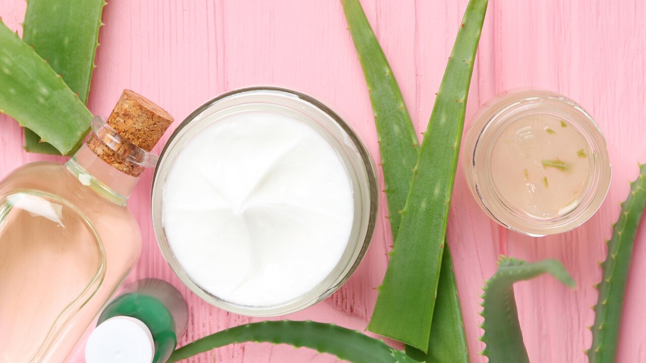 3. Yogurt and Aloe Vera Hair Mask