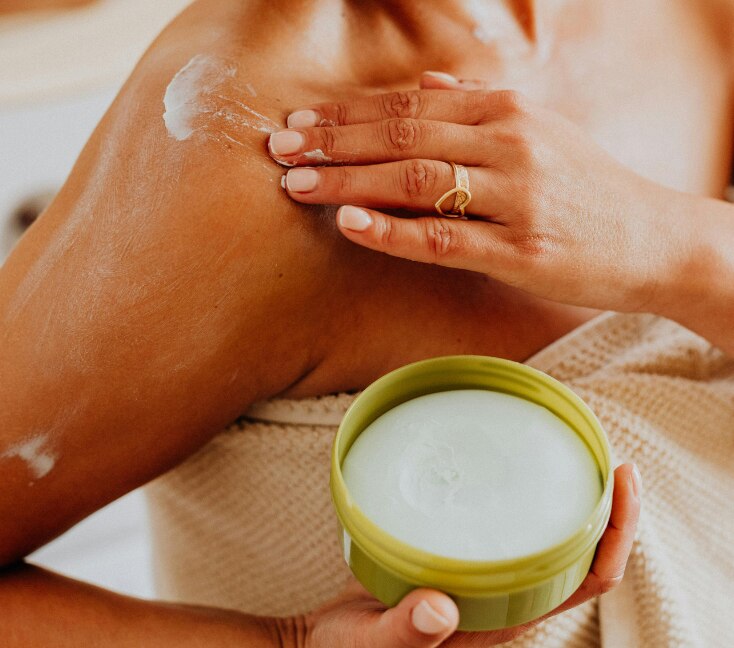 Image of Home Remedies for Dry Skin: Benefits and DIY Recipes for Glowing Skin