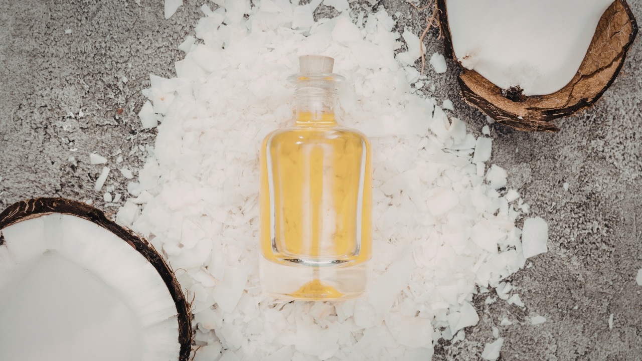 2. Coconut Oil and Vitamin E Overnight Treatment