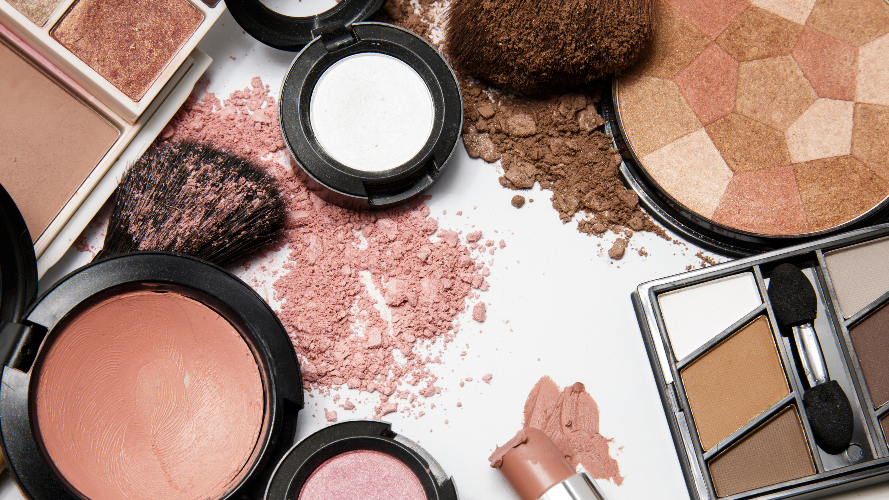 Must-Have Bridal Makeup Products for Brides