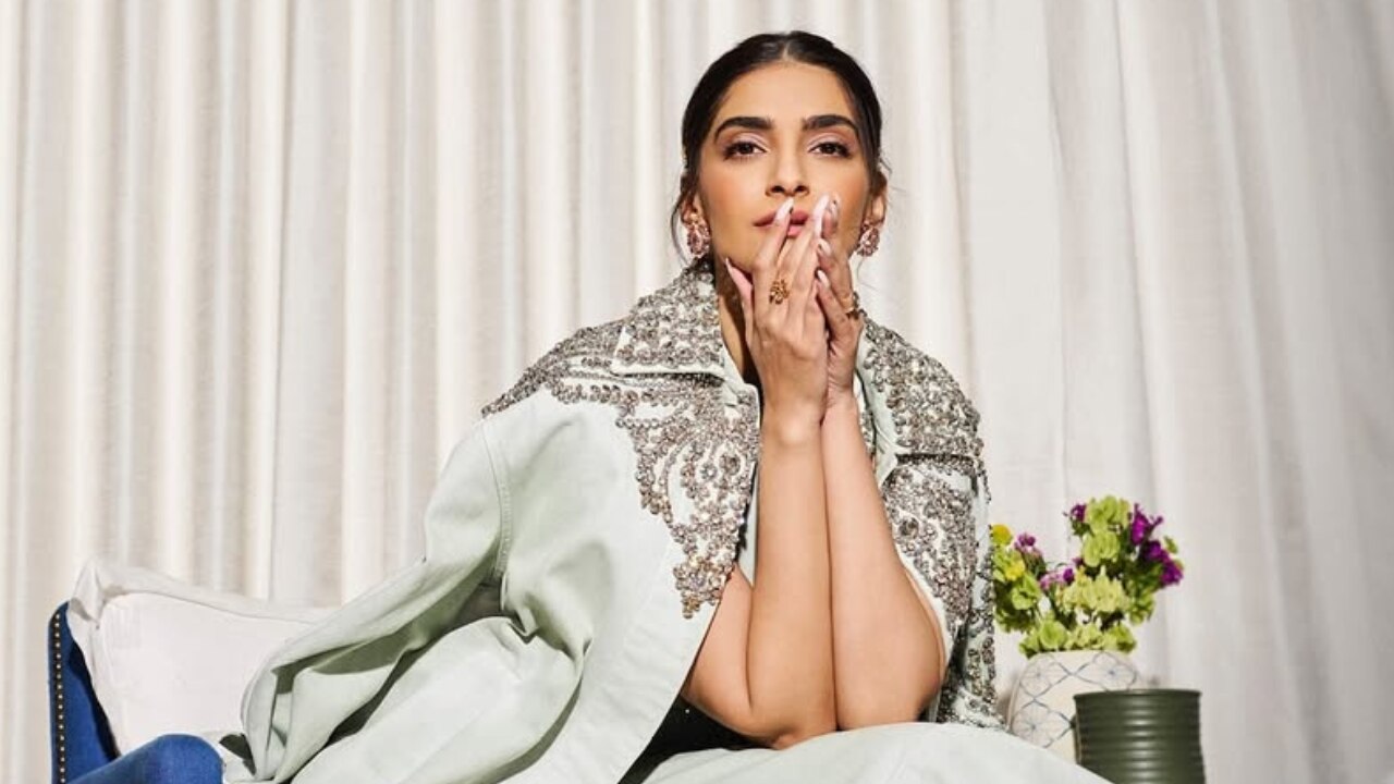 Air Signs in Love, Career, and Life