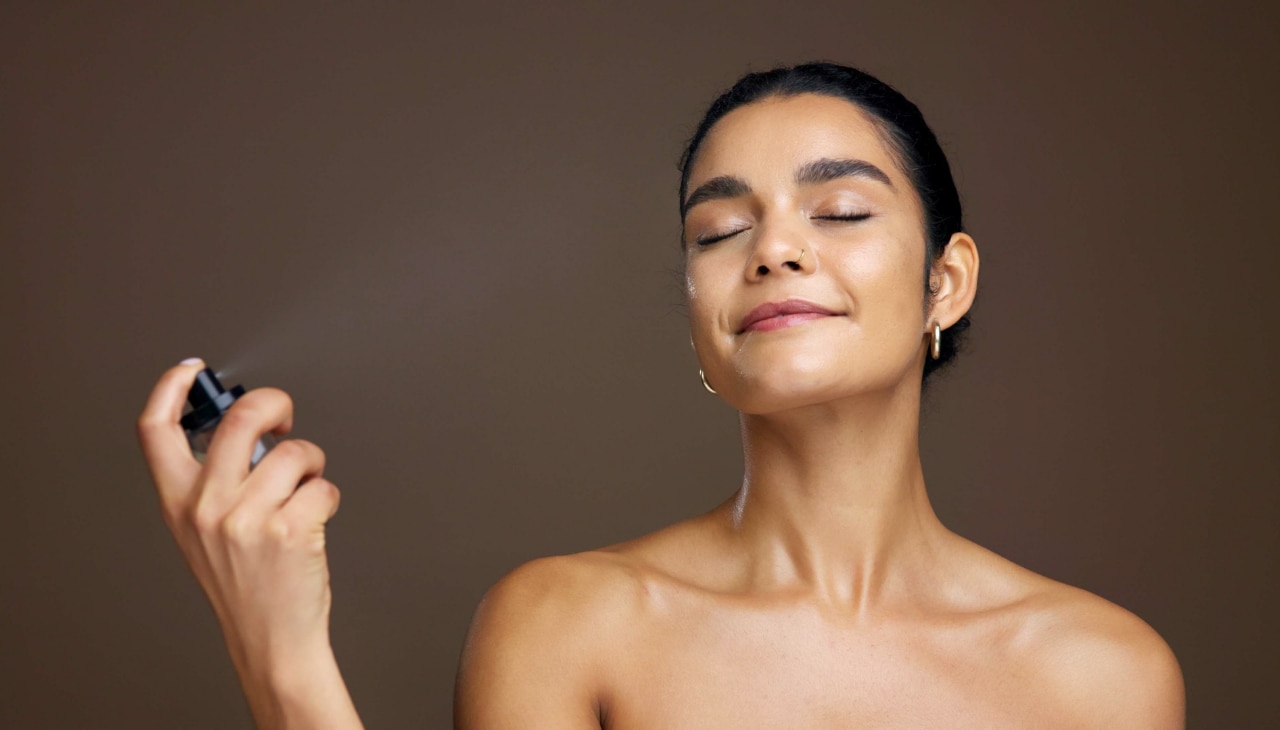 What Is a Makeup Fixer Spray?