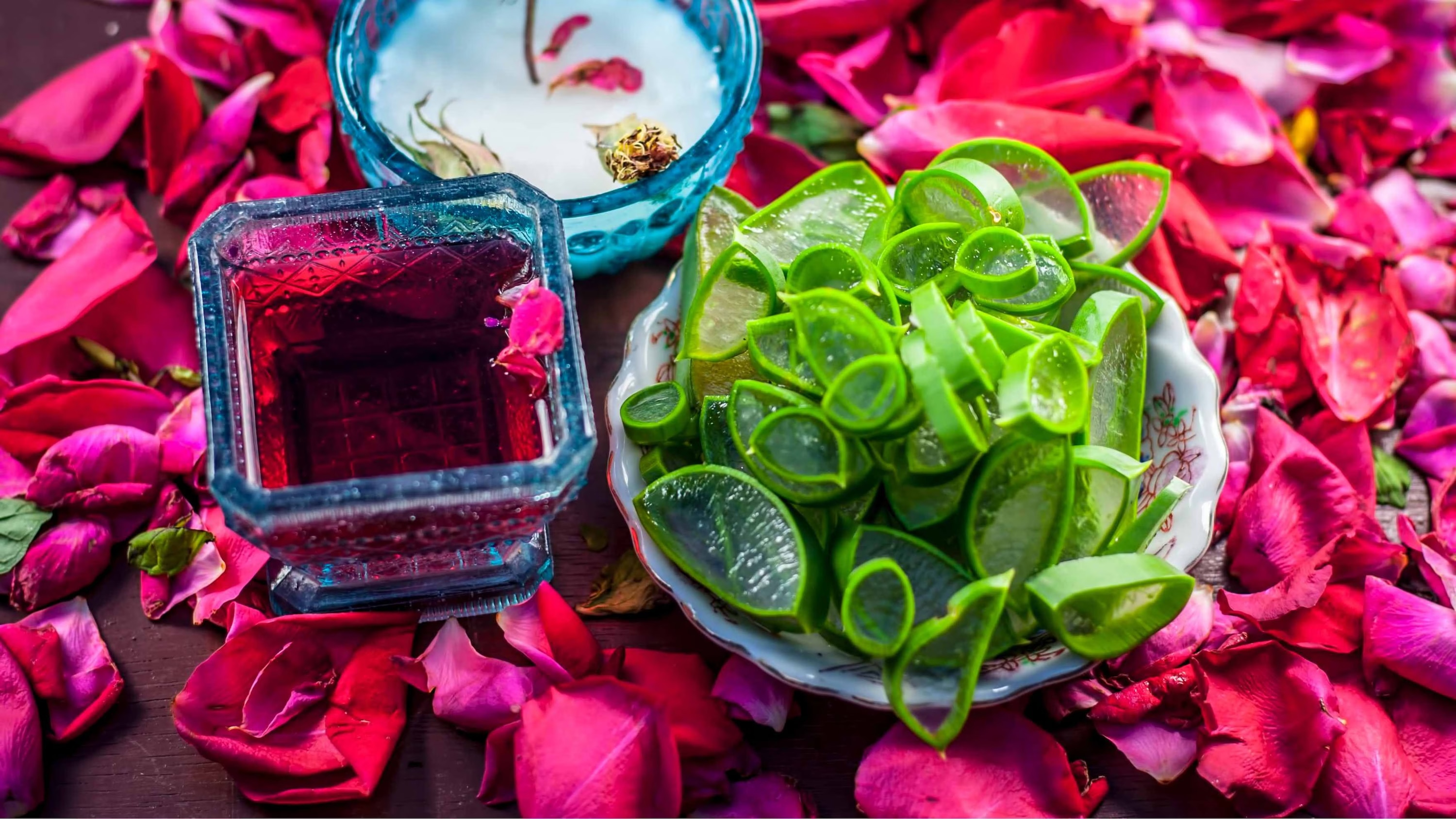 Rose Water + Aloe Vera Pack for Sensitive Skin