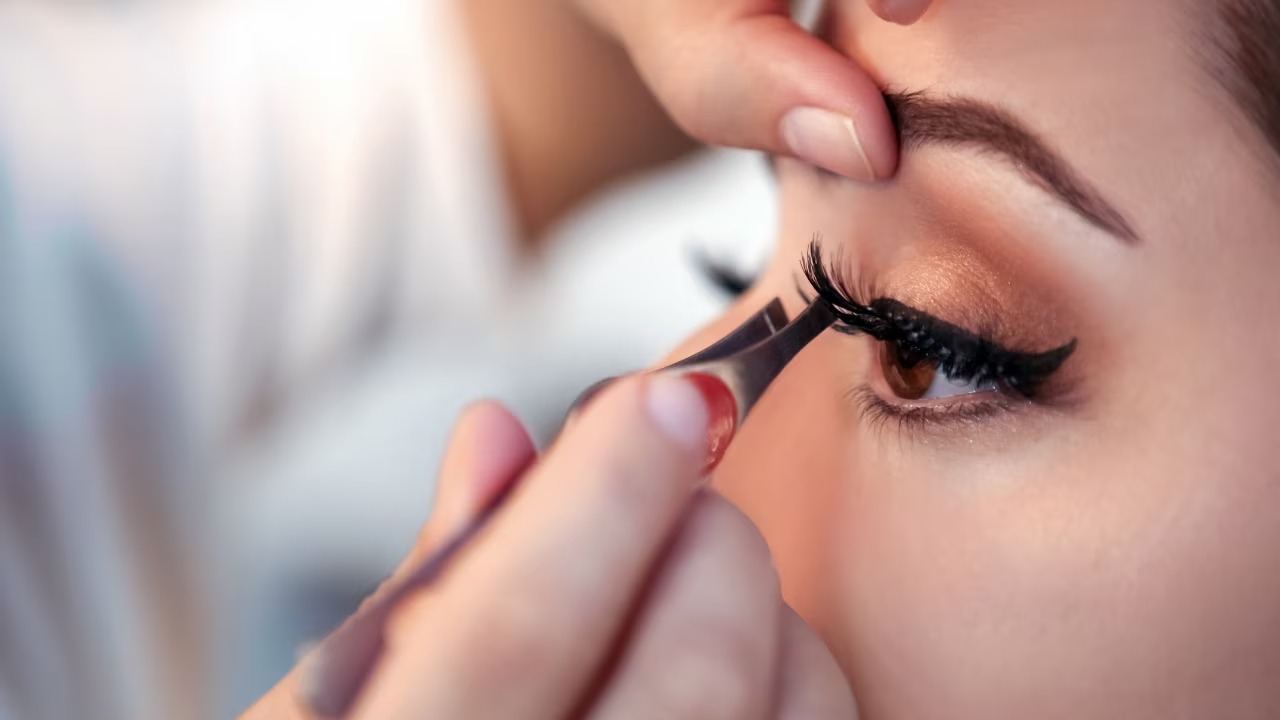 Step 4: Eye Makeup That Won’t Budge