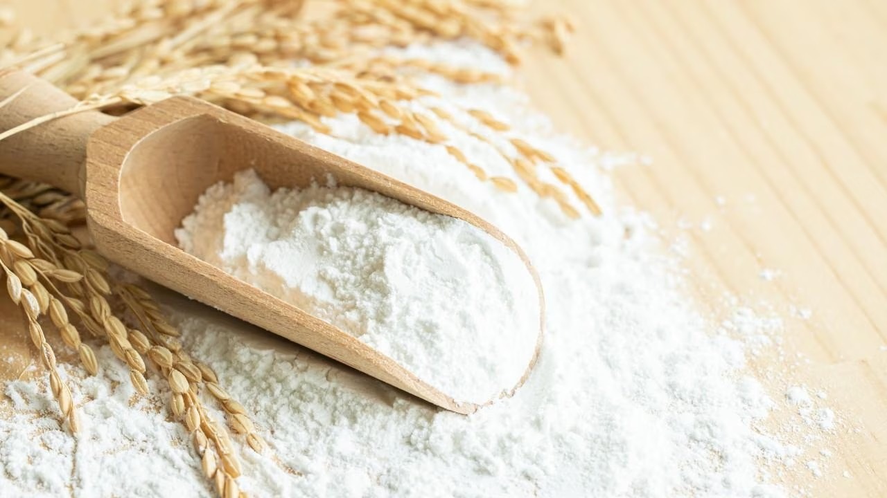 Green Tea & Rice Flour Scrub (For Oil Control & Glow)