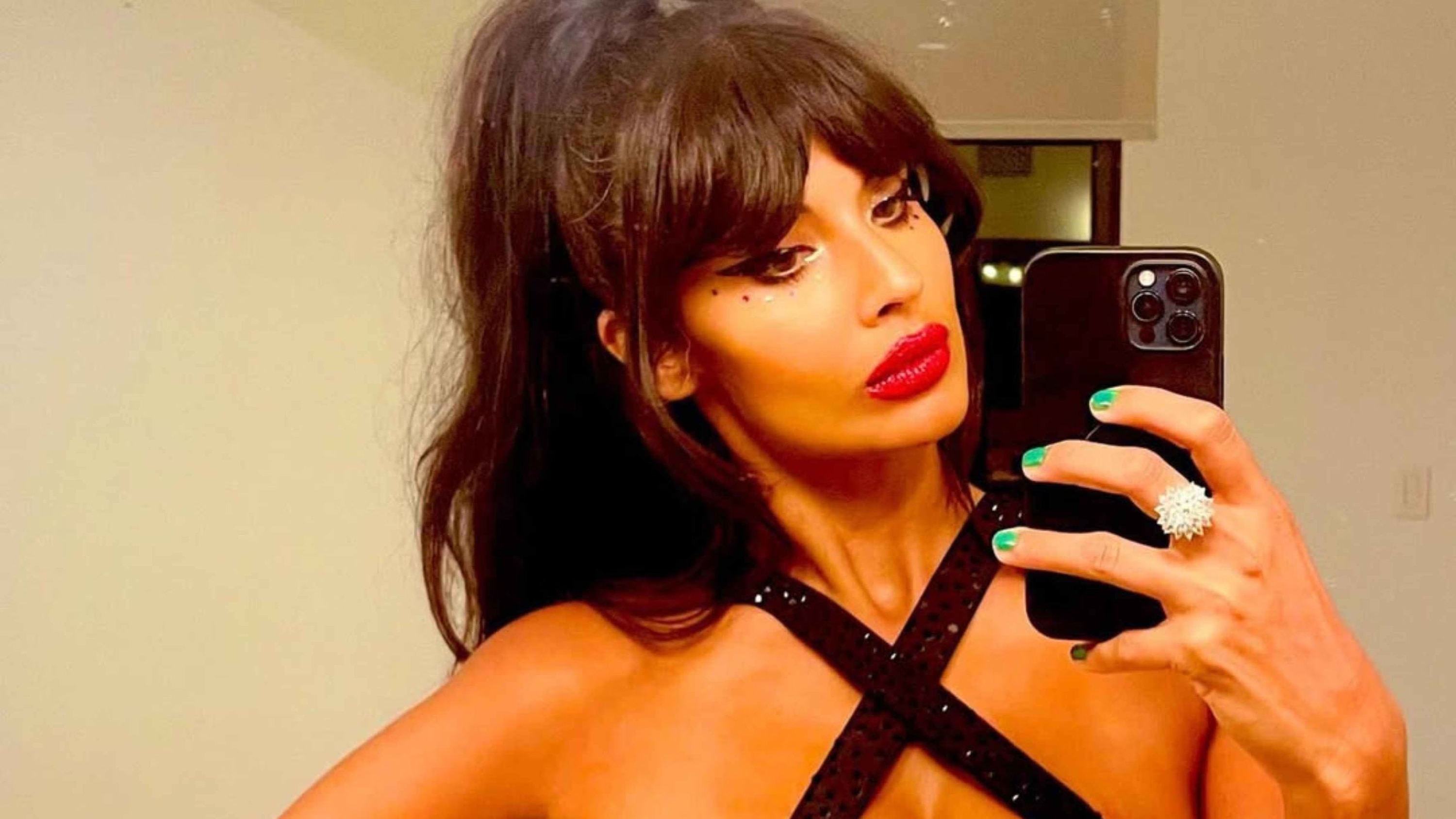 Sleek &amp; Straight with Curtain Bangs