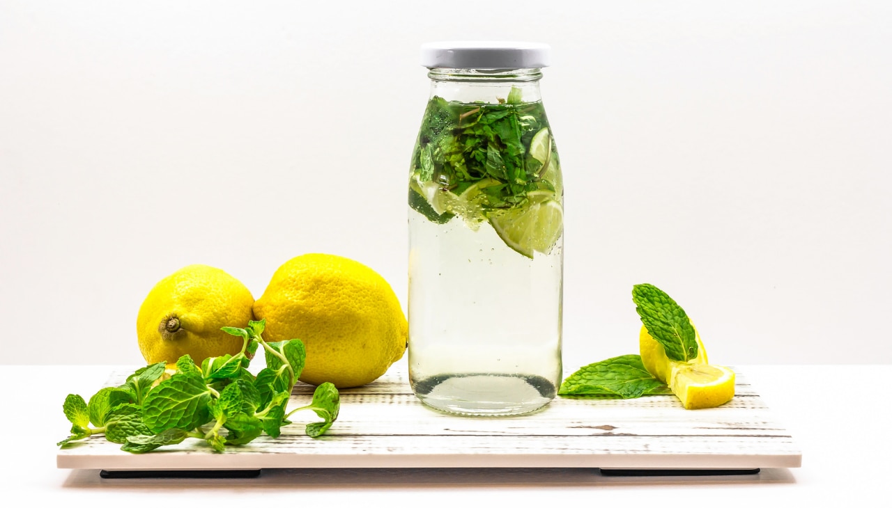 DIY Tips to Enhance the Benefits of Detox Water