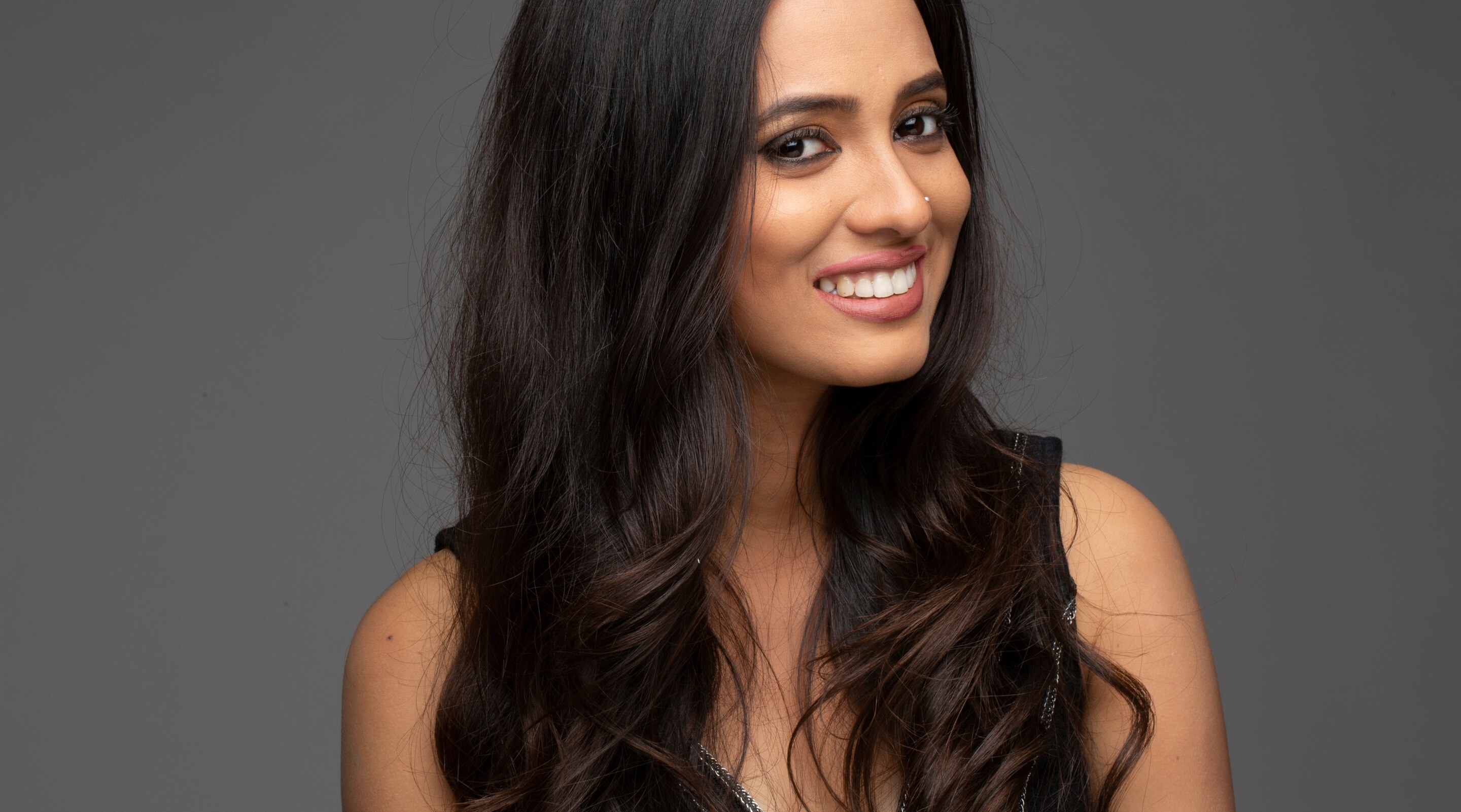 Popular Women’s Hair Colour Looks with Maintenance Tips