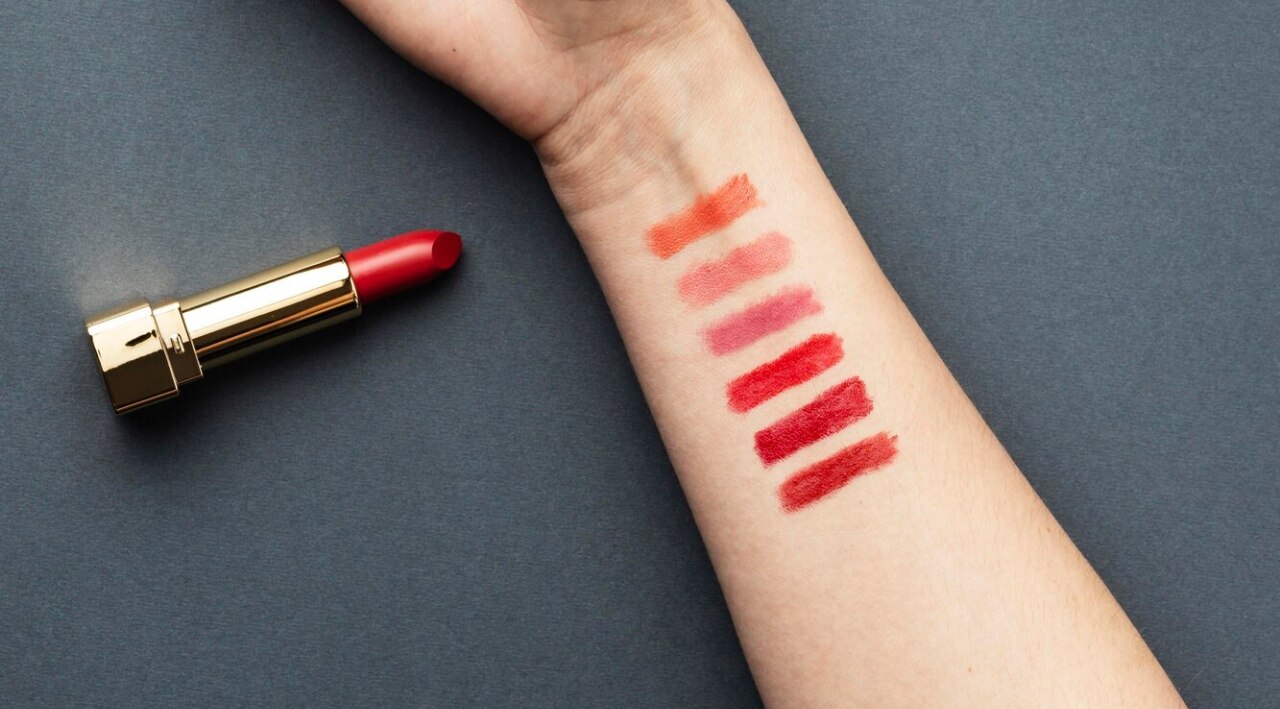 Benefits of Wearing the Right Red Lipstick