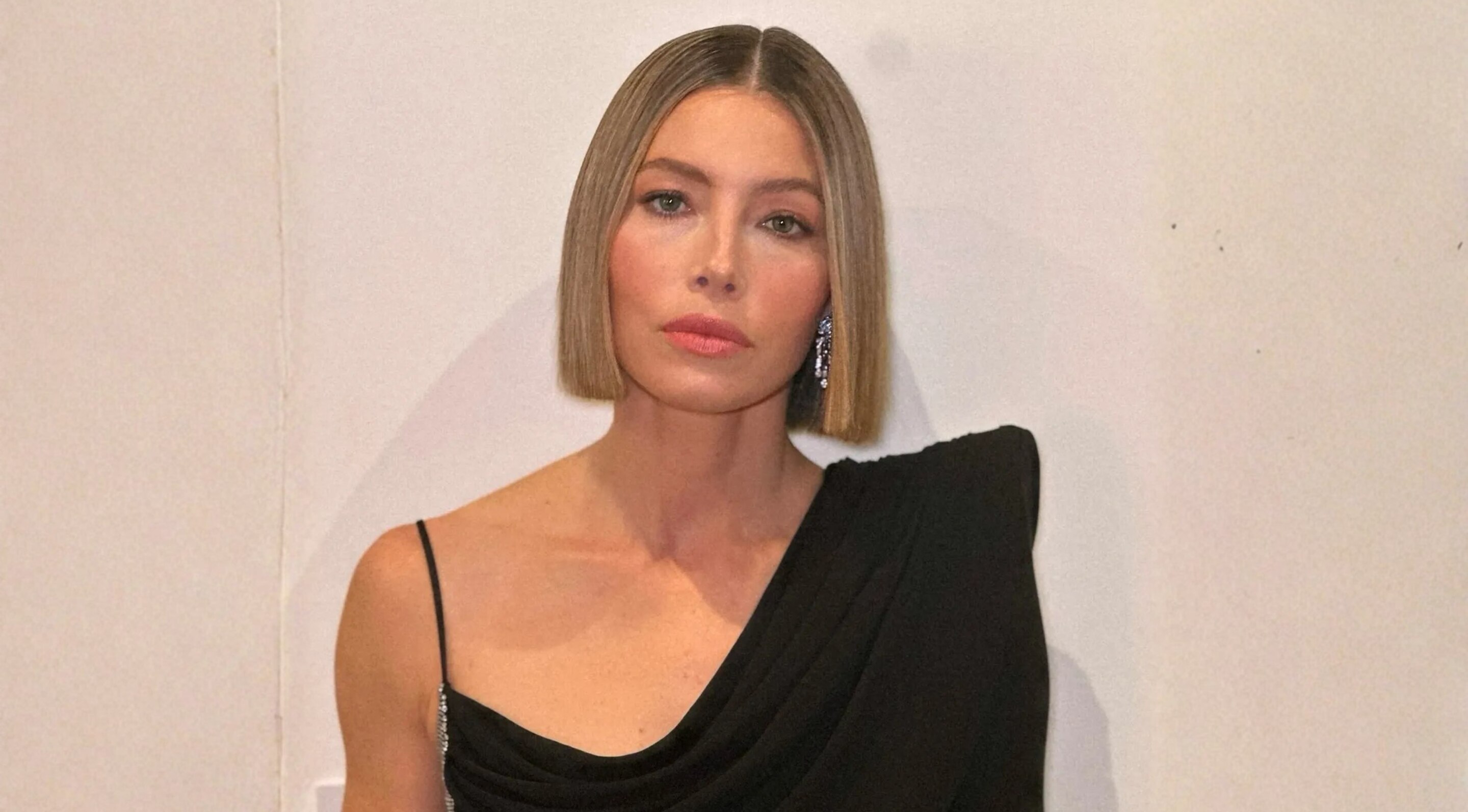 1. Blunt Chin-Length Bob: