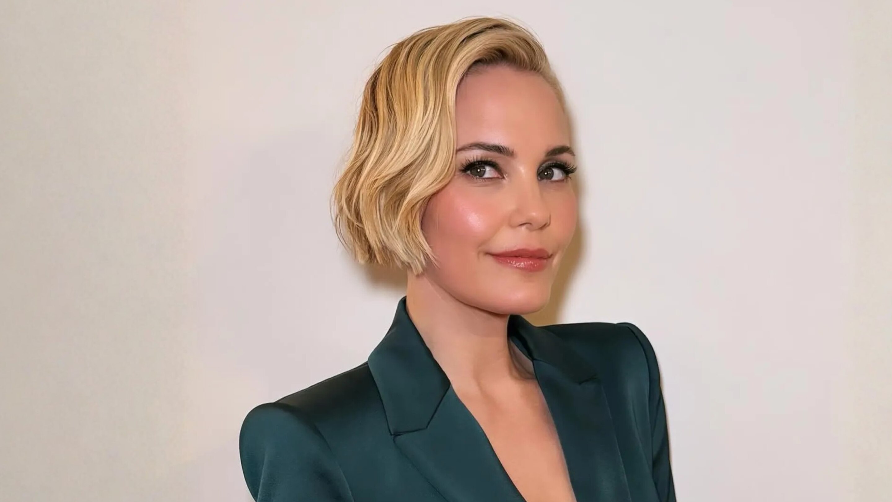 2. Side-Swept Pixie: