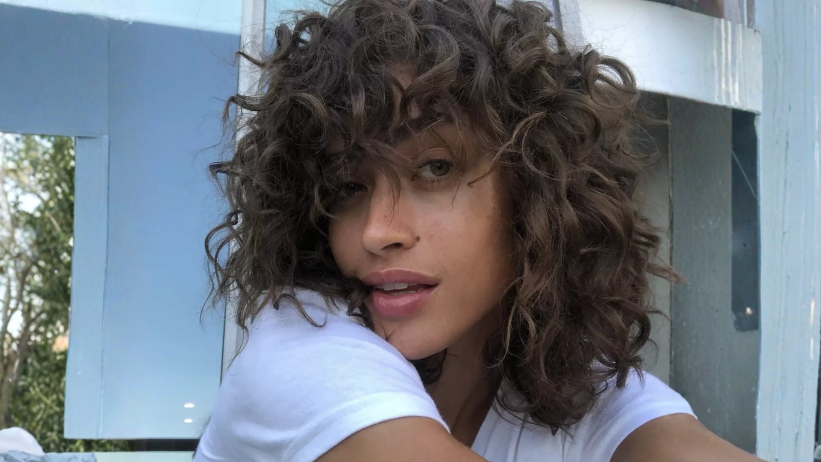 Layered Curly Cut (Short Haircut for Curly Hair Oval Face):