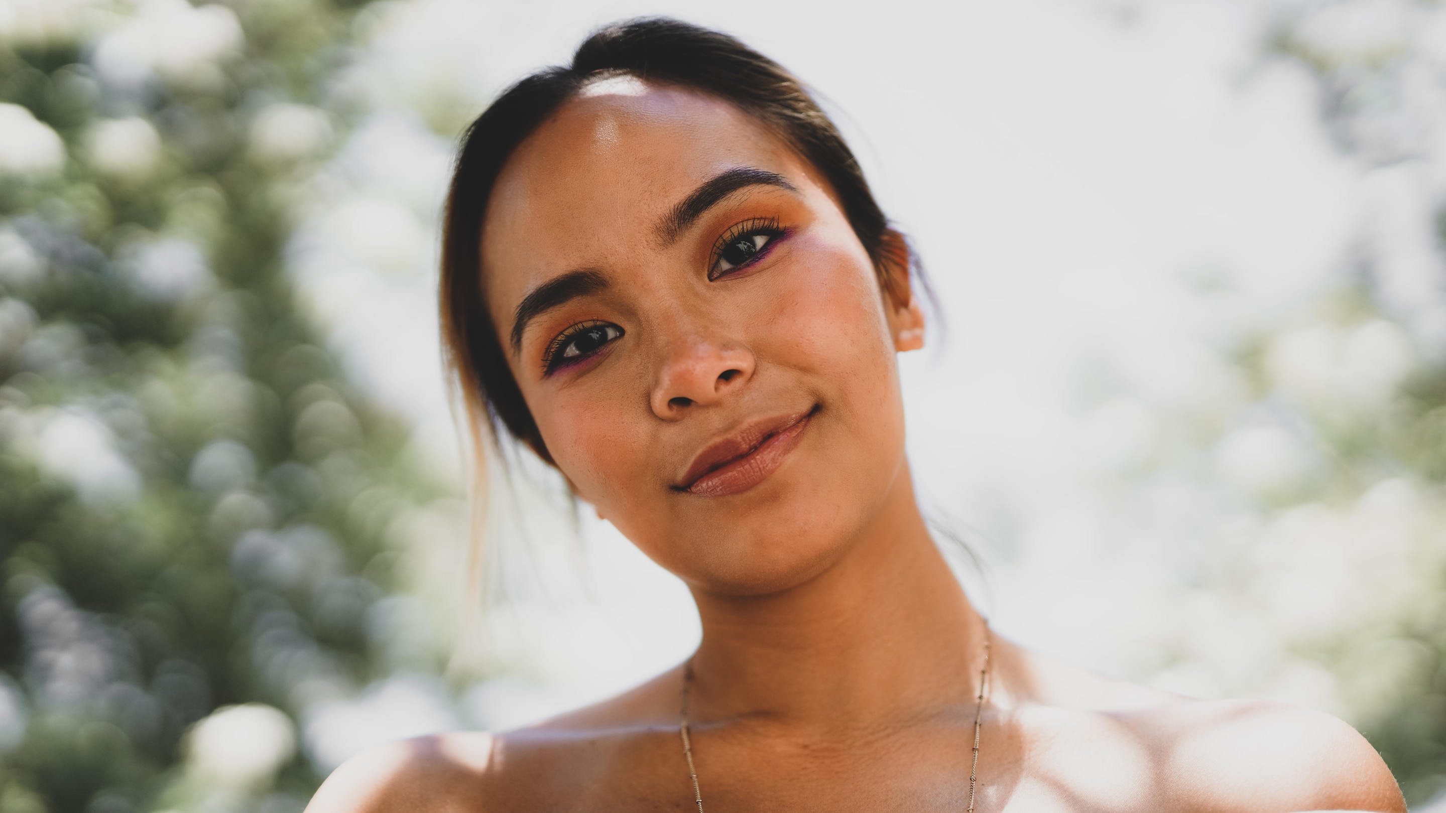 What Is an Oval Face Shape?