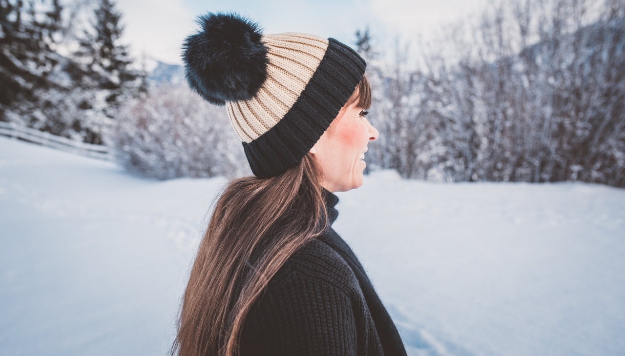How to Prevent Static Hair in Winter