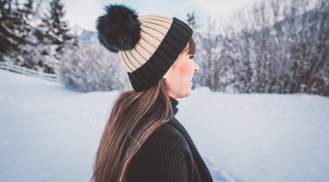 How to Prevent Static Hair in Winter