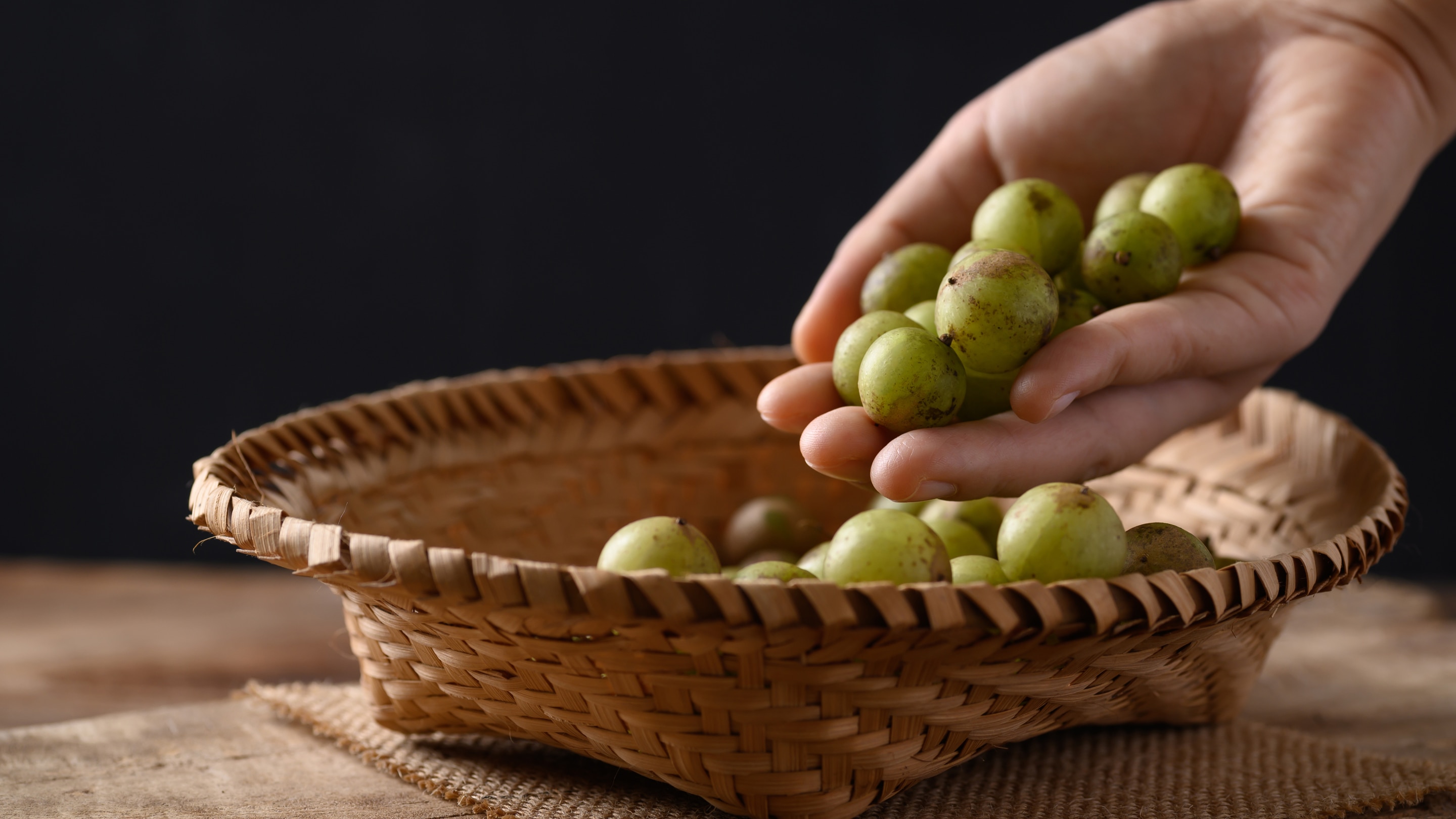 Key Benefits of Amla for Skin