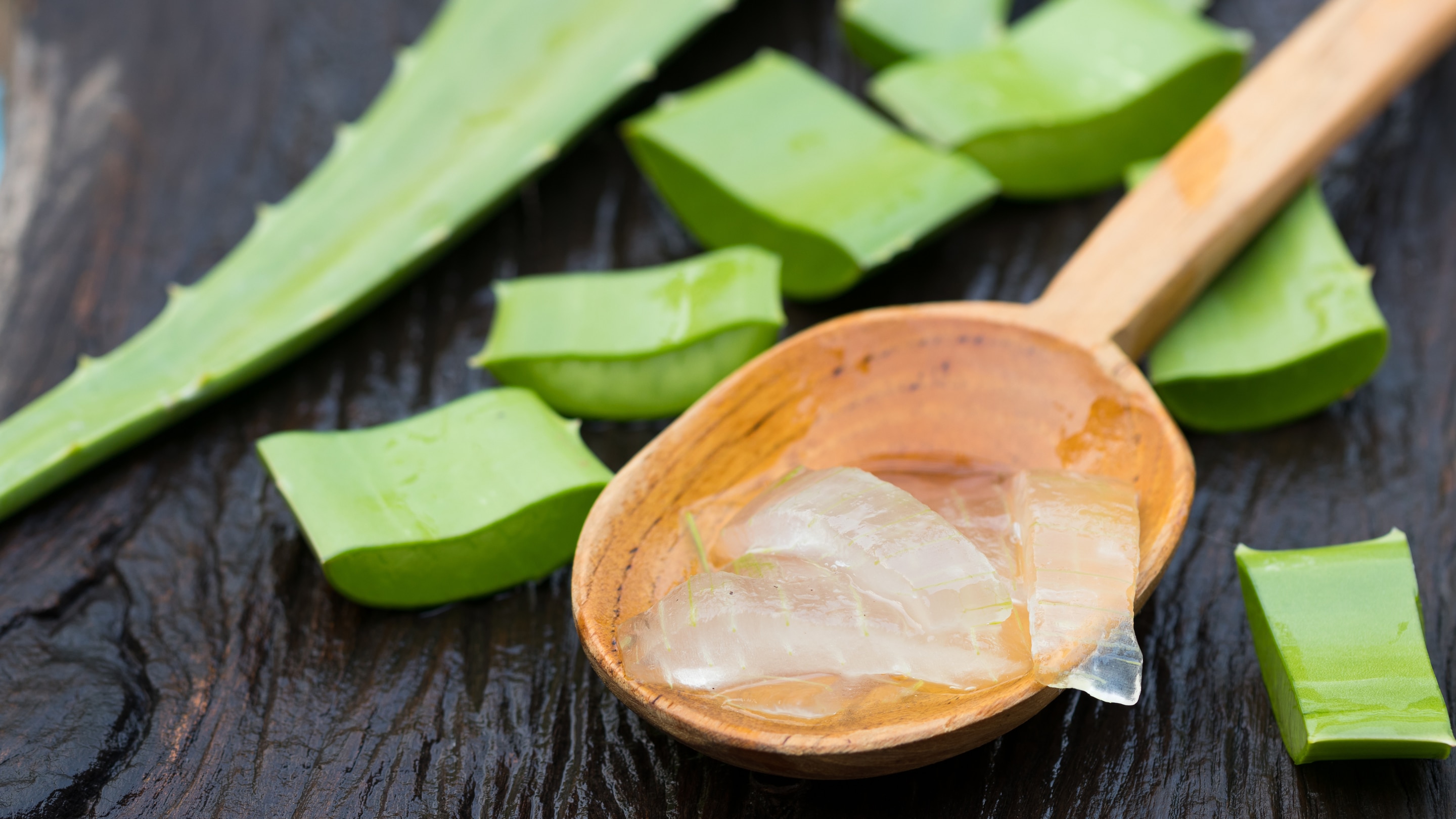 How to Make Aloe Vera Gel at Home