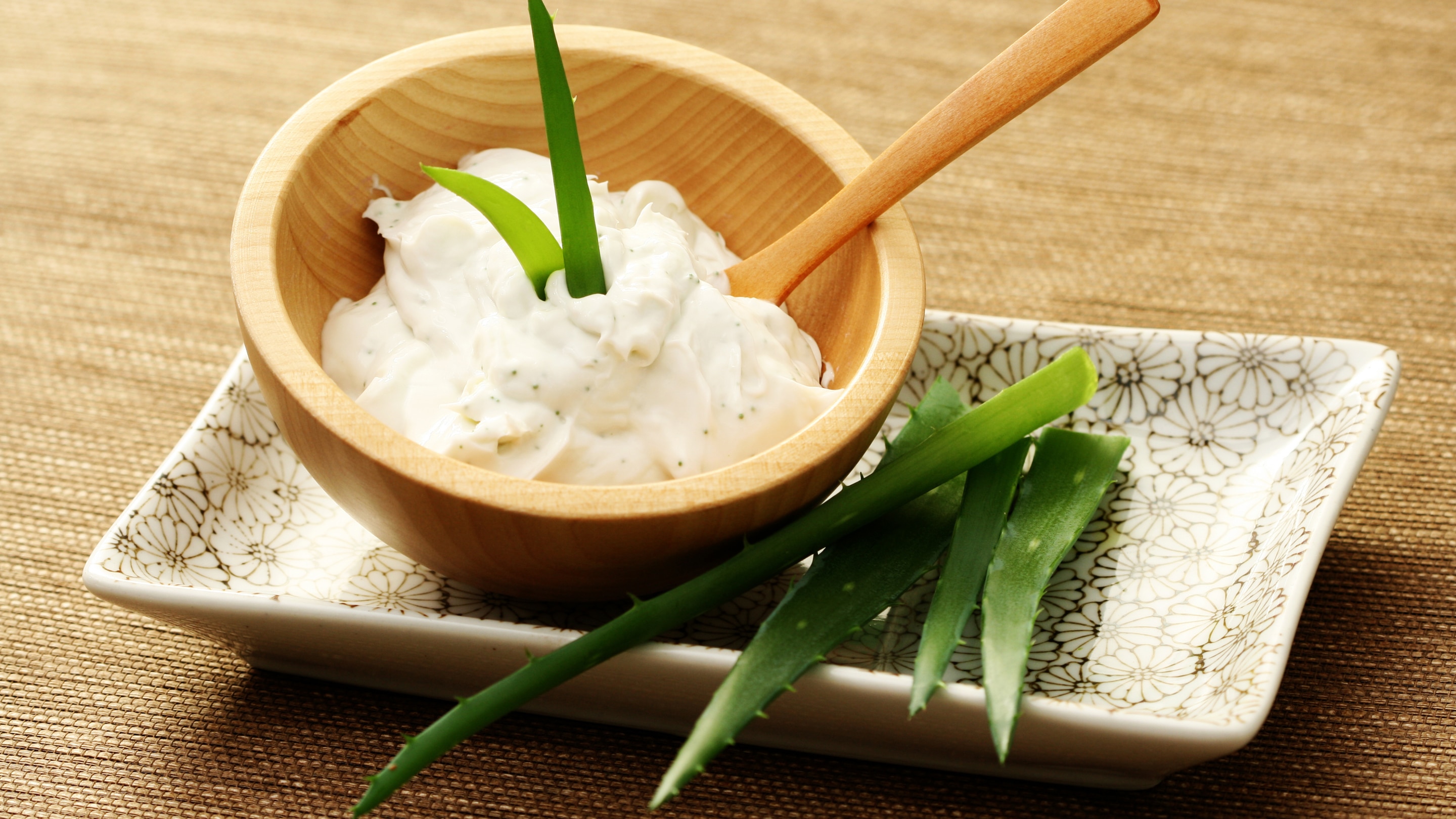 Exfoliating Glow Mask: