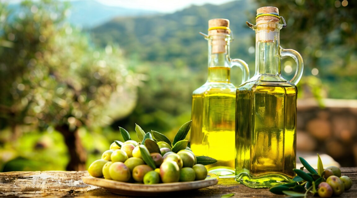 Olive Oil Benefits and Uses for Healthy, Glowing Skin
