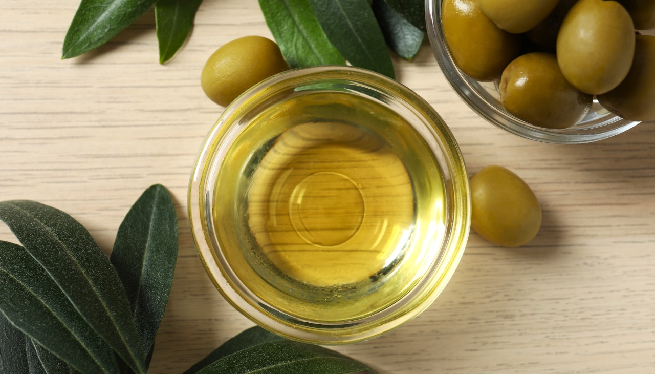 Olive Oil Benefits for Skin-