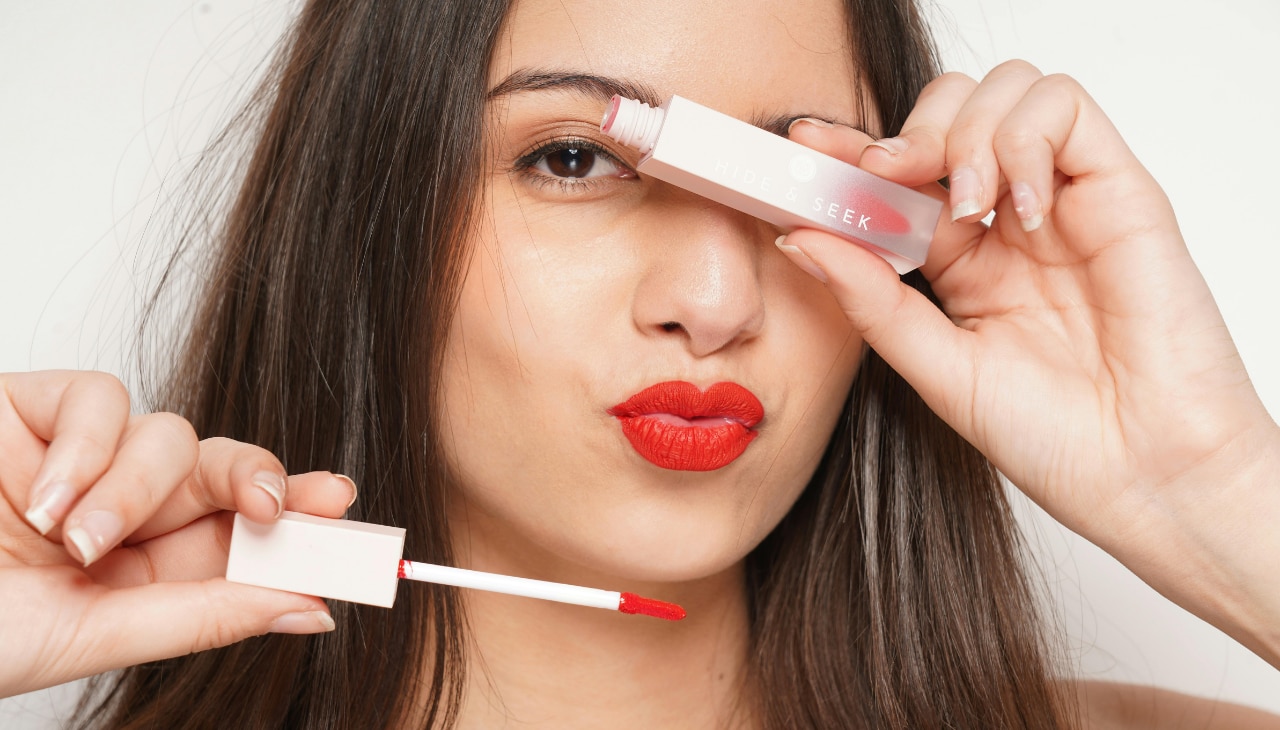 Expert Tips to Make Red Lipstick Last Longer