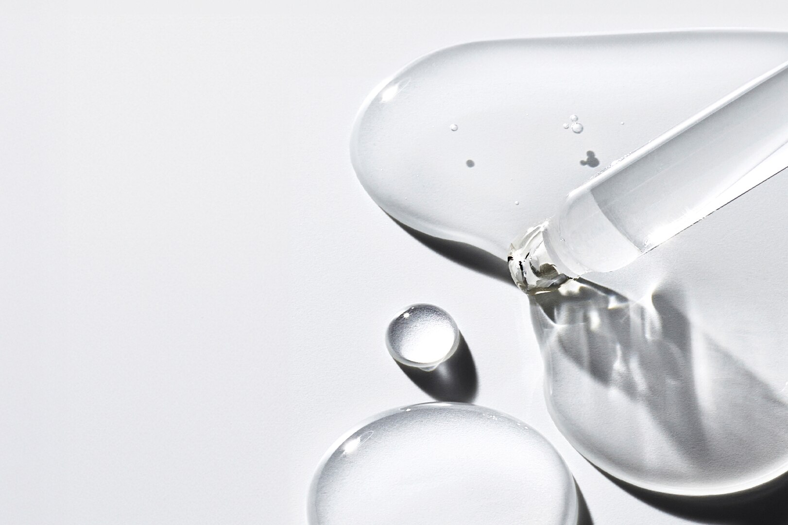 Infographic explaining how to keep sweat and odor at bay