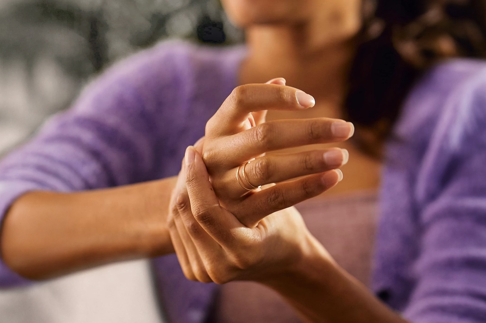 Infographic explaining how to keep sweat and odor at bay