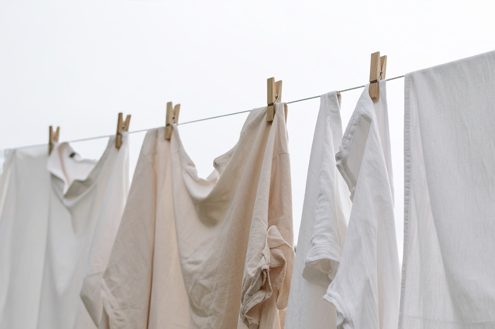 Infographic explaining how to keep sweat and odor at bay