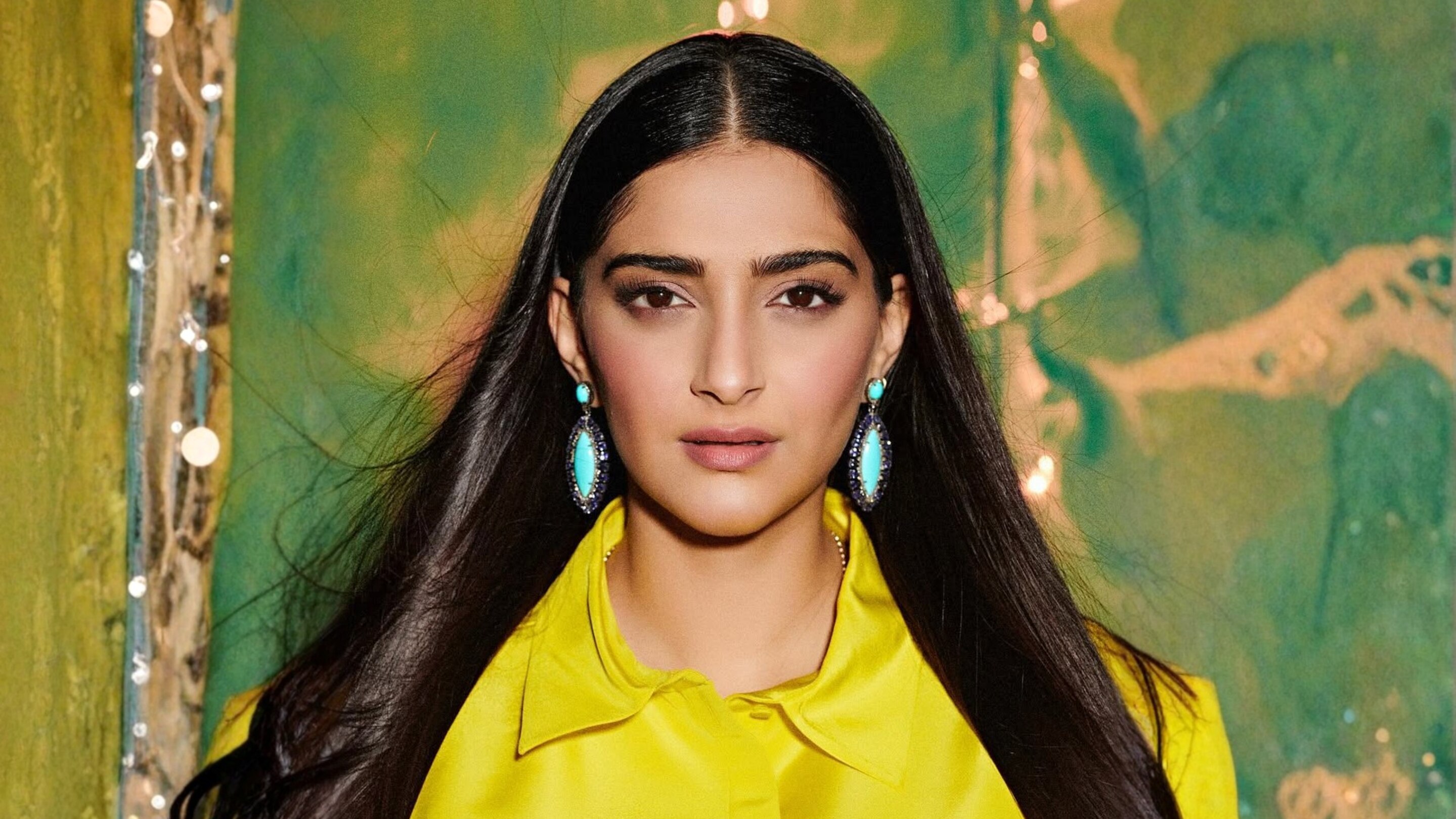 Sleek Middle-Parted Straight Hair