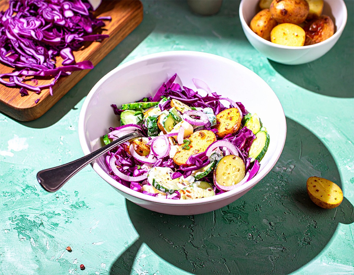 Herbstlicher Rotkohl-Salat mit gerösteten Kartoffeln - Heißluftfritteuse 35 Min  recipe